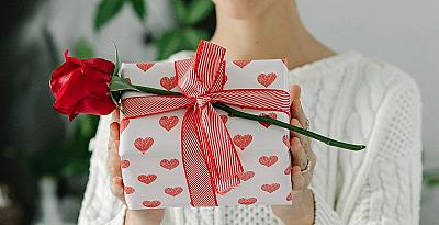 Какво да подарим на любимата жена за Свети Валентин